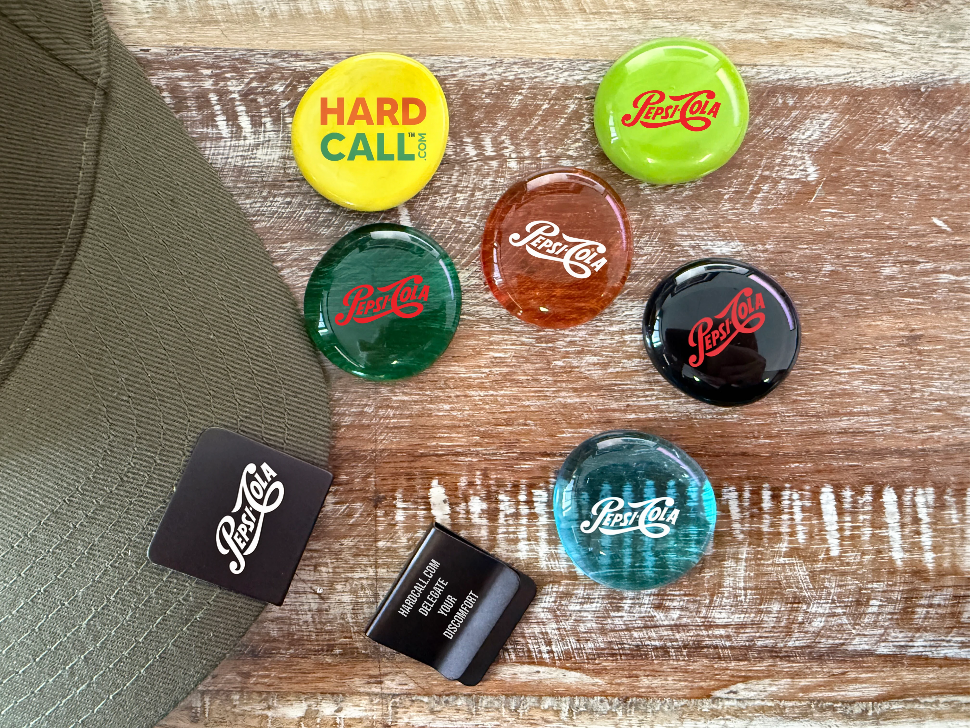 5 Custom Gift Ideas People Will Actually Keep