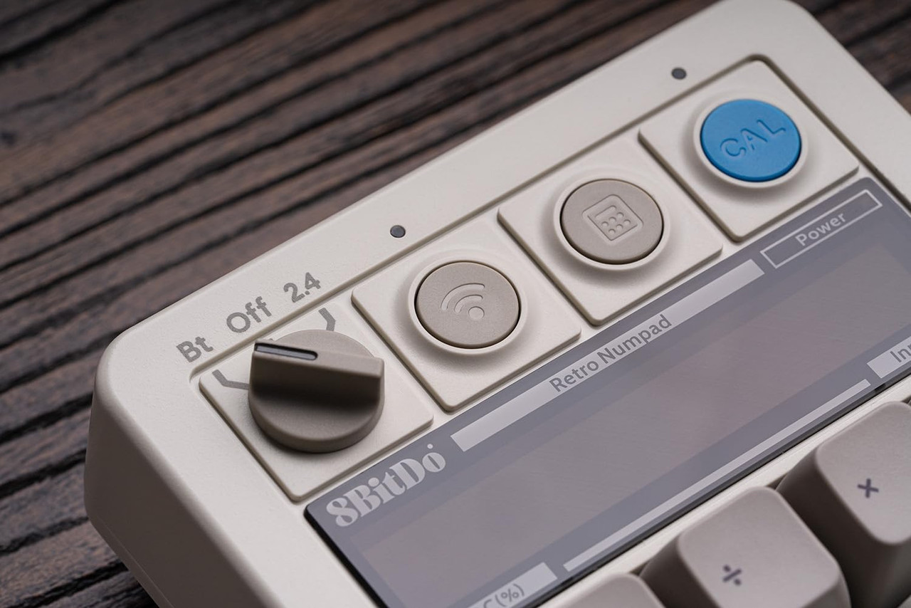 【美品】8BitDo Retro 18 Mechanical Numpad 8BitDo Retro 18 Mechanical Numpad