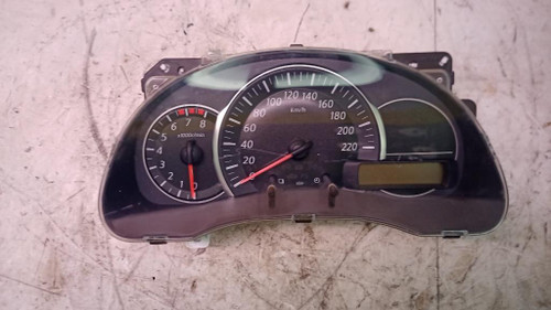 NISSAN MICRA «IV» (2013) ALLESTIMENTI INTERNI QUADRO STRUMENTI USATO Da 2013 in poi [[229098]]