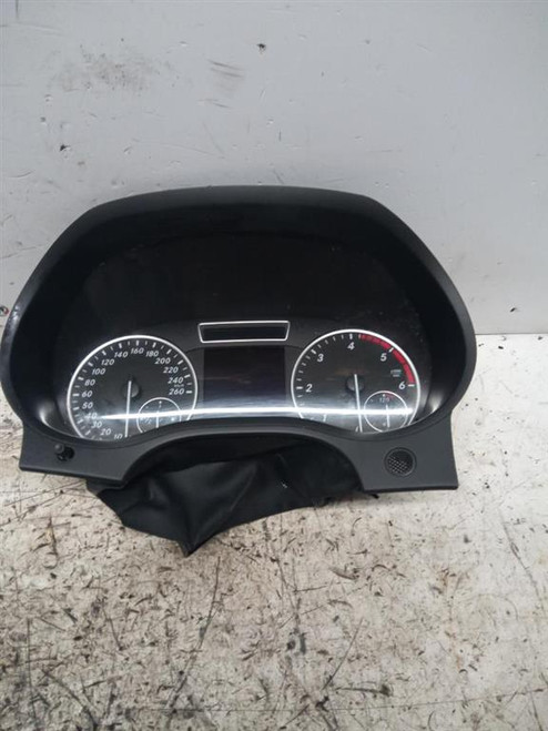 MERCEDES CLASSE B «W246» (2012) ALLESTIMENTI INTERNI QUADRO STRUMENTI USATO Da 2011 A 2014 [[222144]]