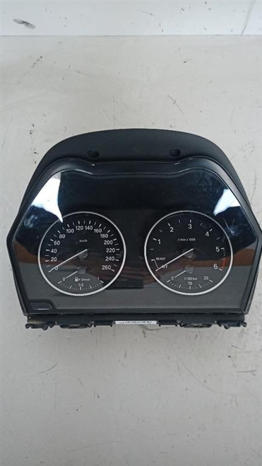 BMW SERIE 2 «F46» GRAN TOURER (2014) ALLESTIMENTI INTERNI QUADRO STRUMENTI USATO Da 2015 A 2018 [[212319]]