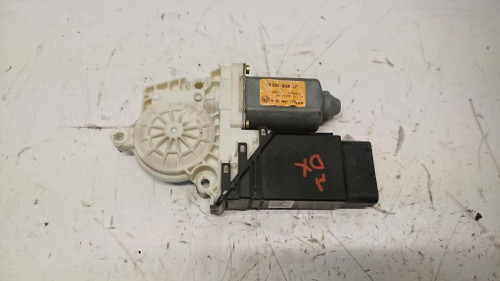 VOLKSWAGEN BORA (1999) CRISTALLI MOTORINO ALZACRISTALLO PORTA ANT. DX. USATO Da 1999 A 2001 [[236479]]