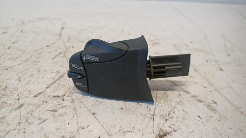 FORD MONDEO «III» (2001) STERZO LEVA DEVIO COMANDO RADIO SX. USATO Da 2001 A 2007 [[236850]]