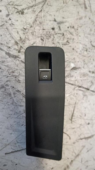 VOLKSWAGEN T-ROC «A11»  (2017) IMPIANTO ELETTRICO INTERRUTTORE ALZACRISTALLI ANT. DX. USATO [[237816]]