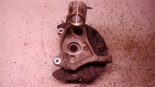 VOLKSWAGEN T-ROC (2017) ASSALE FUSELLO RUOTA ANT. DX. USATO Da 2017 in poi [[237707]]