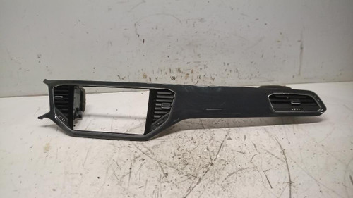 VOLKSWAGEN T-ROC «A11»  (2017) ALLESTIMENTI INTERNI MASCHERINA RIVESTIMENTO CRUSCOTTO USATO Da 2017 in poi [[237769]]