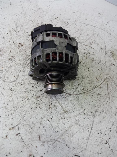 ALTERNATORE (REVISIONATO) USATO DAL 2014 VOLKSWAGEN POLO «VI» (2014) 04B903023D [[218473]]