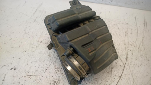 CHRYSLER VOYAGER «III» (2001) SCARICO E INIEZIONE FILTRO ARIA COMPLETO USATO Da 2001 A 2002 [[238531]]