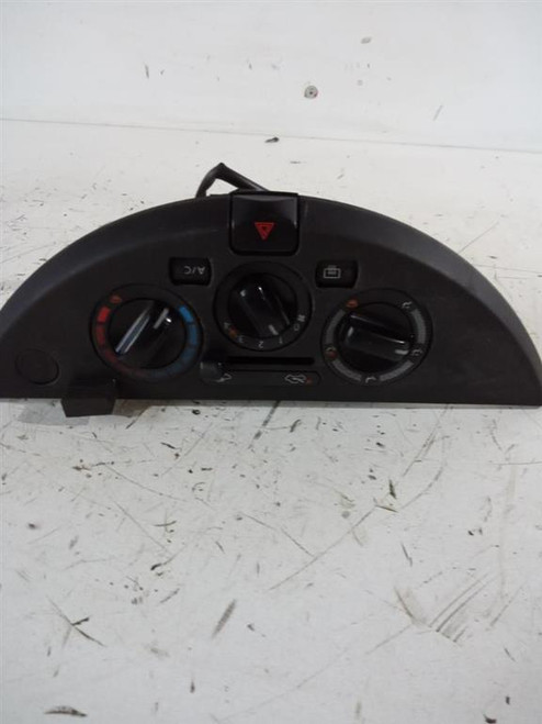 NISSAN NOTE «I» (2006) ALLESTIMENTI INTERNI MODULO COMANDO RISCALDAMENTO / CLIMA USATO Da 2006 in poi [[217156]]