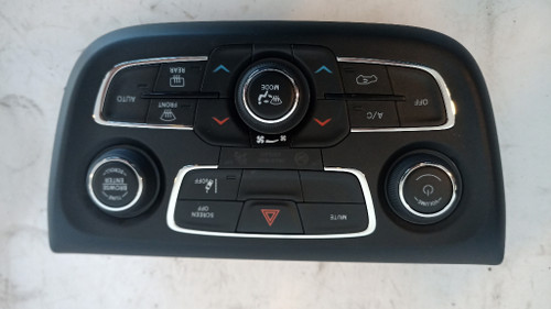 JEEP COMPASS «III» (2017) ALLESTIMENTI INTERNI MODULO COMANDO RISCALDAMENTO / CLIMA USATO Da 2017 in poi [[91846]]