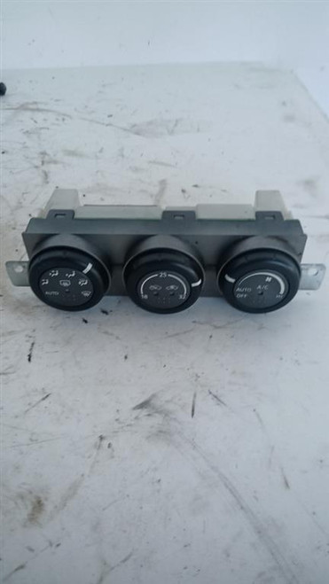 NISSAN X-TRAIL «I» (2001) ALLESTIMENTI INTERNI MODULO COMANDO RISCALDAMENTO / CLIMA USATO [[91342]]