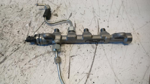 FIAT 500X (2018) SCARICO E INIEZIONE DISTRIBUTORE CARBURANTE (FLAUTO) USATO Da 2018 in poi [[237674]]