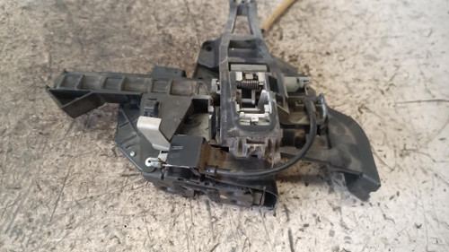 FORD FOCUS «III» (2008) LAMIERATI ESTERNI SERRATURA PORTA POST. SX. USATO Da 2008 A 2011 [[235047]]