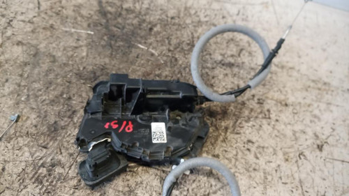 VOLKSWAGEN PASSAT «VII» VARIANT (2015) LAMIERATI ESTERNI SERRATURA PORTA POST. SX. USATO Da 2016 A 2018 [[234198]]