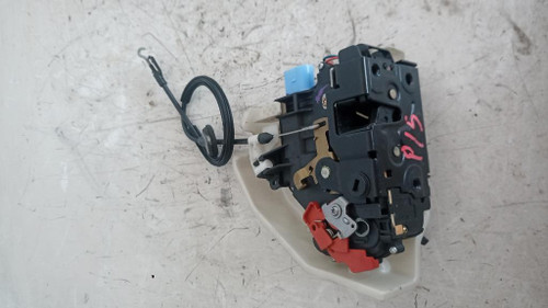 VOLKSWAGEN GOLF «V» (2004) LAMIERATI ESTERNI SERRATURA PORTA POST. SX. USATO Da 2006 A 2008 [[214950]]