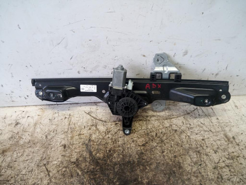 NISSAN QASHQAI «II» (2014) CRISTALLI ALZACRISTALLO PORTA ANT. DX. USATO Da 2014 A 2017 [[226885]]