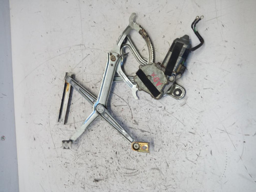 MERCEDES CLASSE E «W124» (1985) LAMIERATI ESTERNI ALZACRISTALLO PORTA ANT. DX. USATO Da 1993 A 1995 [[218173]]