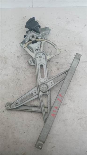 TOYOTA YARIS (FRANCE ) «II» (2006) CRISTALLI ALZACRISTALLO PORTA ANT. DX. USATO Da 2005 A 2009 [[137345]]