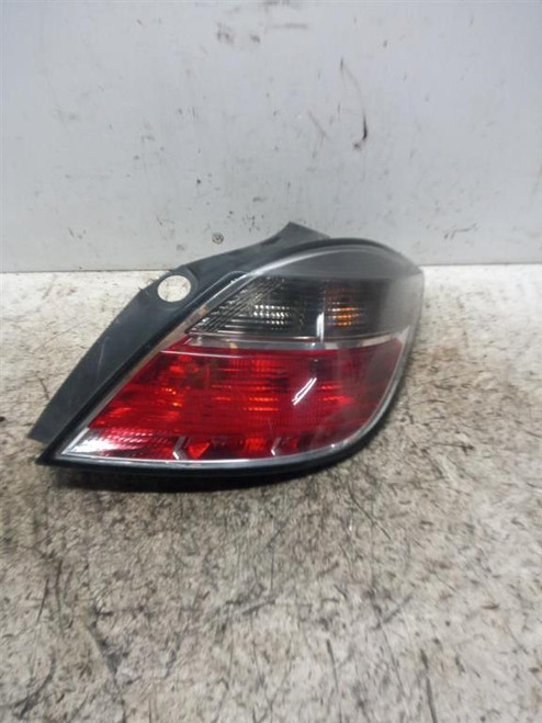 OPEL ASTRA «H» (2005) FANALERIA FANALE POST. DX. USATO Da 2004 A 2009 [[223690]]