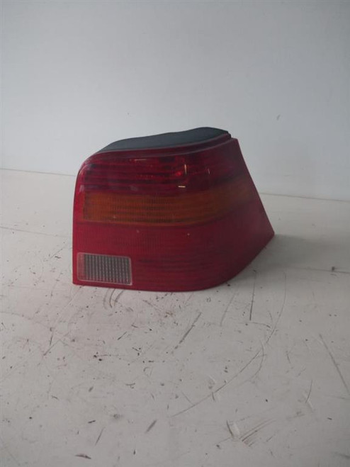 FANALE POST. DX. USATO DAL 2001 AL 2003 VOLKSWAGEN GOLF «IV» (1998) 1J6945096F [[216568]]