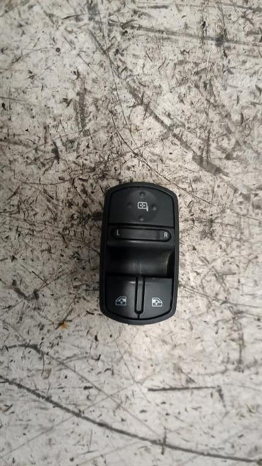 OPEL CORSA «D» (2011) IMPIANTO ELETTRICO INTERRUTTORE ALZACRISTALLI ANT. SX. USATO Da 2011 in poi [[239816]]