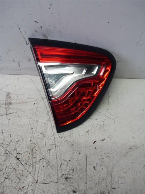 RENAULT CAPTUR «I» (2017) FANALERIA FANALE INT. POST. SX. USATO Da 2017 in poi [[220251]]