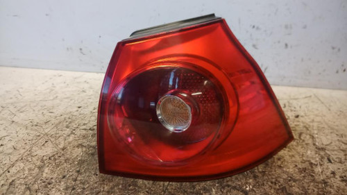 VOLKSWAGEN GOLF «V» (2004) FANALERIA FANALE EST. POST. DX. USATO Da 2004 A 2008 [[234768]]