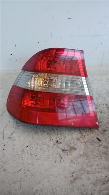 BMW SERIE 3 «E46» BERLINA (1998) FANALERIA FANALE EST. POST. SX. USATO Da 2001 A 2005 [[215073]]
