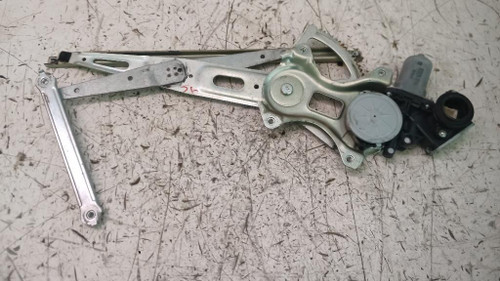 TOYOTA YARIS (FRANCE ) «III» (2009) CRISTALLI ALZACRISTALLO PORTA ANT. SX. USATO Da 2009 A 2011 [[233053]]