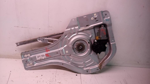 HYUNDAI TUCSON «I» (2005) LAMIERATI ESTERNI ALZACRISTALLO PORTA POST. SX. USATO Da 2006 A 2010 [[230761]]