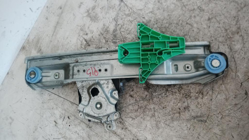 OPEL ASTRA «J» (2010) LAMIERATI ESTERNI ALZACRISTALLO PORTA POST. SX. USATO Da 2009 A 2012 [[215913]]