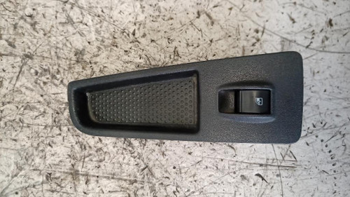 FIAT GRANDE PUNTO (2006) IMPIANTO ELETTRICO INTERRUTTORE ALZACRISTALLI ANT. DX. USATO Da 2005 A 2010 [[240235]]