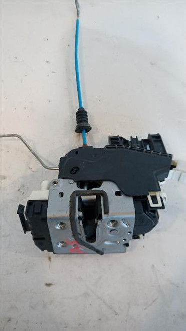 MERCEDES CLASSE A «W176» (2015) LAMIERATI ESTERNI SERRATURA PORTA ANT. SX. USATO Da 2015 in poi [[91890]]