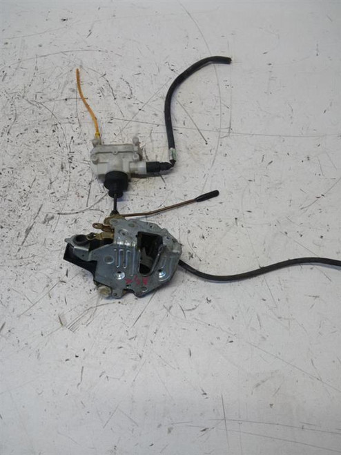 MERCEDES CLASSE E «W124» (1985) LAMIERATI ESTERNI SERRATURA PORTA ANT. SX. USATO Da 1993 A 1995 [[218172]]