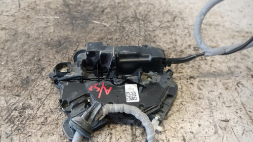 VOLKSWAGEN PASSAT «VII» VARIANT (2015) LAMIERATI ESTERNI SERRATURA PORTA ANT. SX. USATO Da 2016 A 2018 [[234196]]