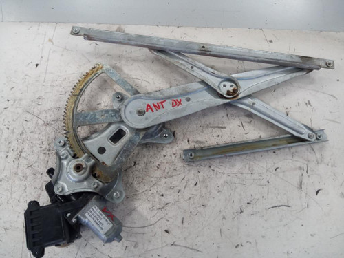 TOYOTA COROLLA VERSO «II» (2004) CRISTALLI ALZACRISTALLO PORTA ANT. DX. USATO Da 2004 in poi [[242967]]