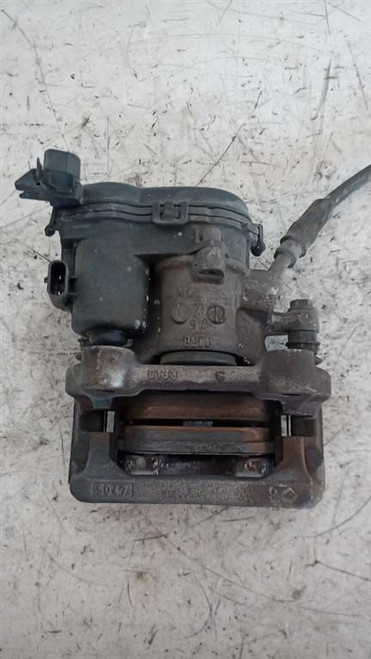 MERCEDES CLASSE A «W176» (2015) IMPIANTO FRENANTE PINZA FRENO POST. DX. USATO Da 2015 in poi [[214343]]