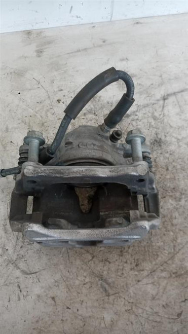 MERCEDES CLASSE E «W213» (2016) IMPIANTO FRENANTE PINZA FRENO ANT. SX. USATO Da 2016 in poi [[215747]]