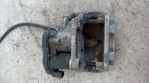 MERCEDES CLASSE E «W213» (2016) IMPIANTO FRENANTE PINZA FRENO POST. DX. USATO Da 2016 in poi [[215748]]