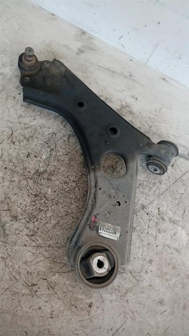 FIAT 500L (2013) ASSALE BRACCIO OSCILLANTE ANT. SX. USATO Da 2014 A 2017 [[215837]]