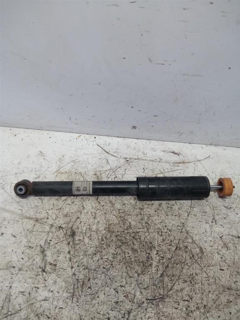 ALFA ROMEO GIULIA (2016) ASSALE AMMORTIZZATORE POST. SX. USATO Da 2016 in poi [[220952]]