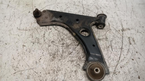 OPEL CORSA «D» (2011) ASSALE BRACCIO OSCILLANTE ANT. SX. USATO Da 2011 in poi [[239646]]