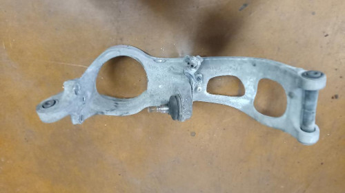 PEUGEOT 407  (2004) ASSALE FUSELLO RUOTA ANT. SX. USATO Da 2009 A 2011 [[244901]]