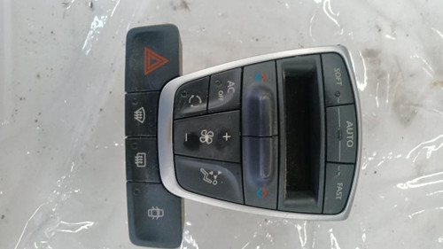 RENAULT LAGUNA «III» SW (2011) ALLESTIMENTI INTERNI MODULO COMANDO RISCALDAMENTO / CLIMA USATO Da 2010 in poi [[244771]]