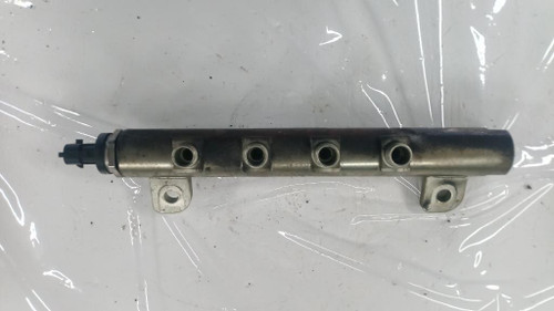 FIAT BRAVO «II» (2007) SCARICO E INIEZIONE DISTRIBUTORE CARBURANTE (FLAUTO) USATO Da 2008 A 2009 [[245816]]