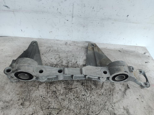 MERCEDES VITO «W447» (2014) MOTORE SUPPORTO DIFFERENZIALE POST. USATO [[246256]]