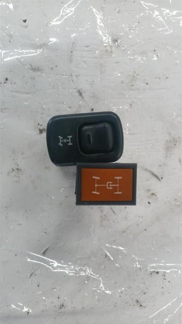 PIAGGIO PORTER «II» (1999) CAMBIO E TRASMISSIONE INTERRUTTORE INSERIMENTO 4WD USATO [[246161]]