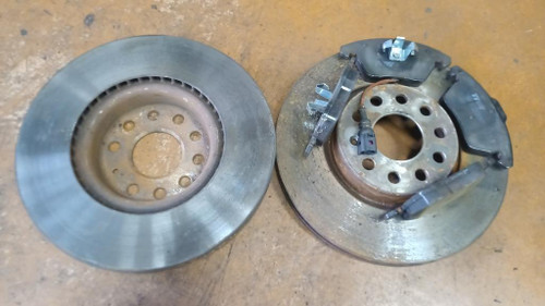 VOLKSWAGEN GOLF «VI» (2009) IMPIANTO FRENANTE DISCO FRENO ANT. SX. USATO Da 2008 A 2012 [[246479]]