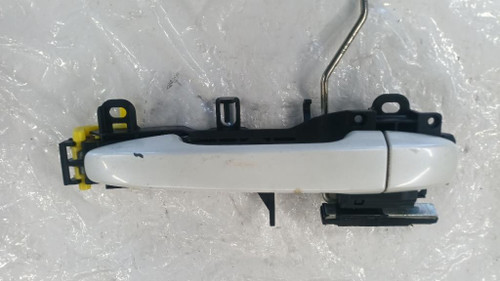 TOYOTA IQ (2009) LAMIERATI ESTERNI MANIGLIA PORTA EST. ANT. DX. USATO Da 2008 in poi [[247233]]