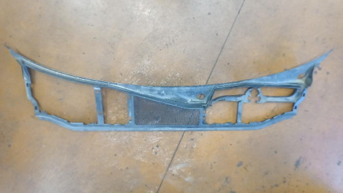 AUDI A6 «4AH/C8» ALLROAD (2018) LAMIERATI ESTERNI GRIGLIA COPERTURA CUNETTA ACQUA USATO Da 2019 in poi [[247035]]